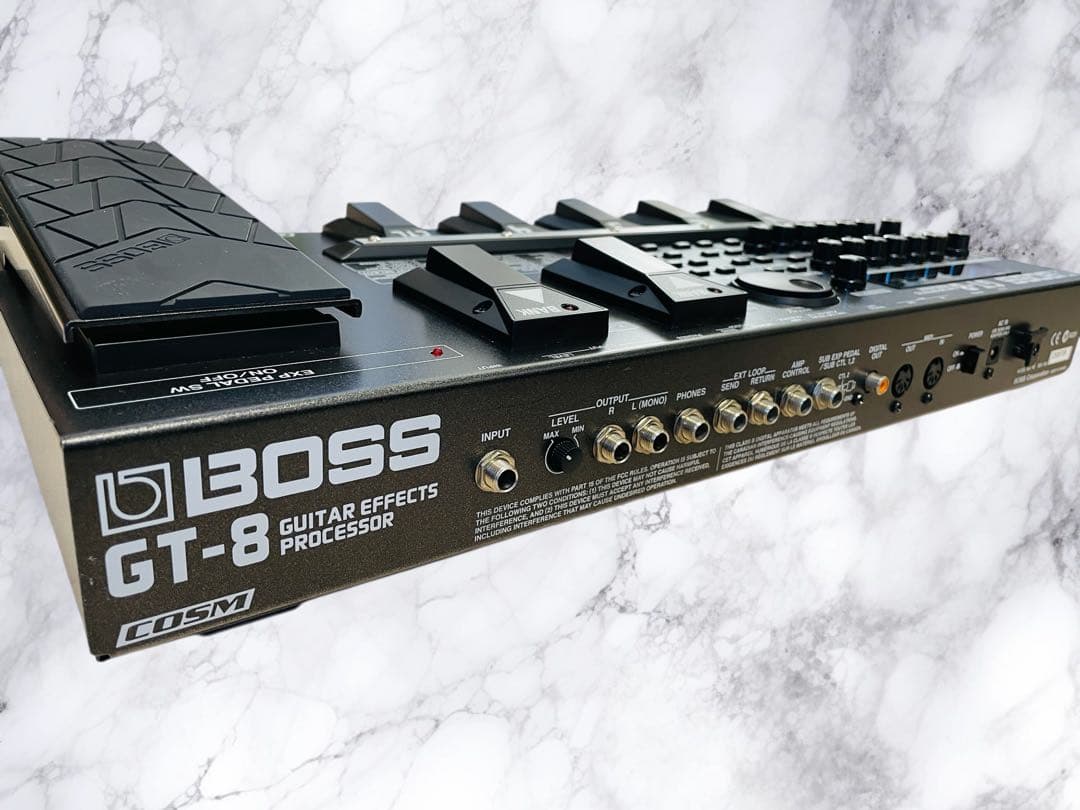 (美品) BOSS GT-8 GUITAR EFFECTS PROCESSOR