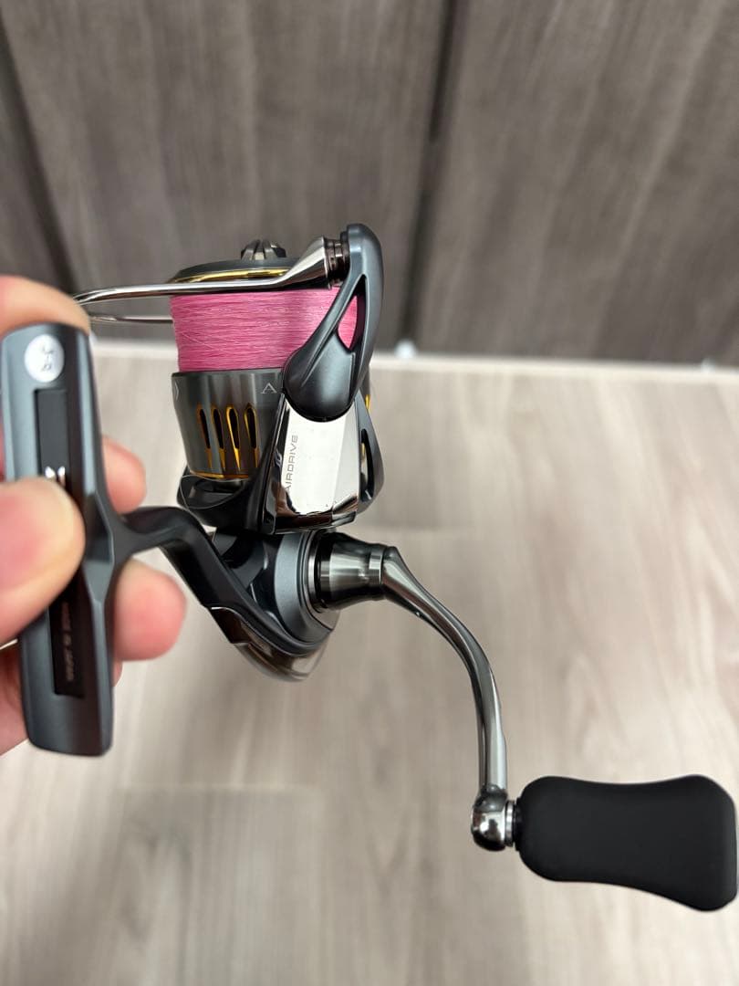 ジャイヤン　DAIWA AIRITY 2500 スピニングリール