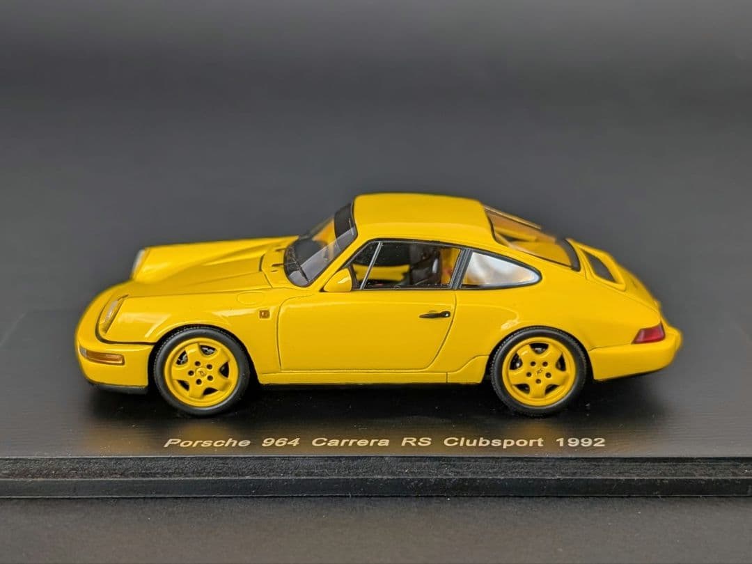 スパーク 1/43 ポルシェ 964 カレラ RS クラブスポーツ 1992