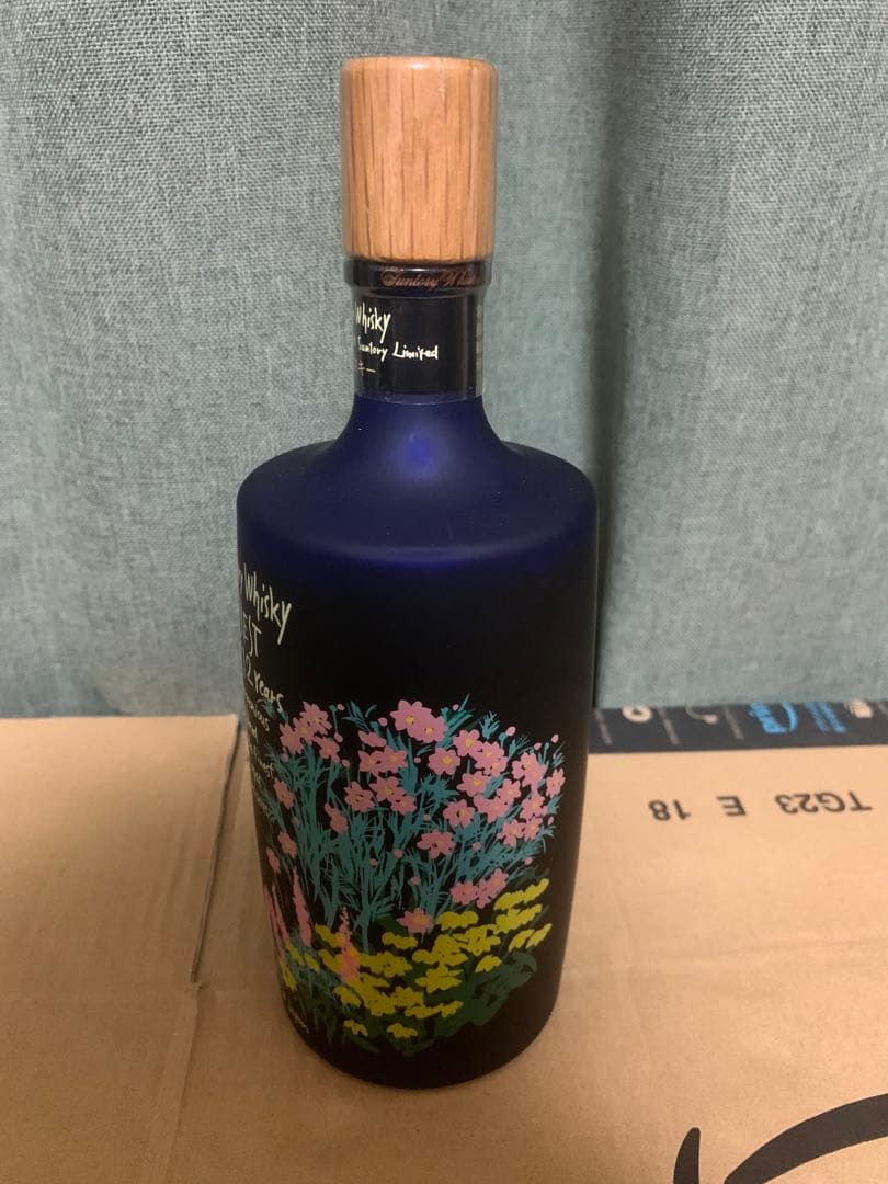 希少未開栓サントリー クレスト 12年 秋の花 限定ボトル