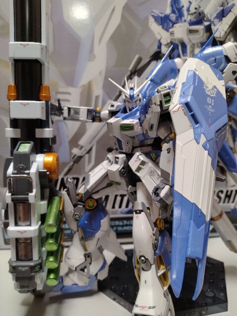 【RG】【ハイニューガンダム＆ハイパーメガバズーカランチャー】【完成品】