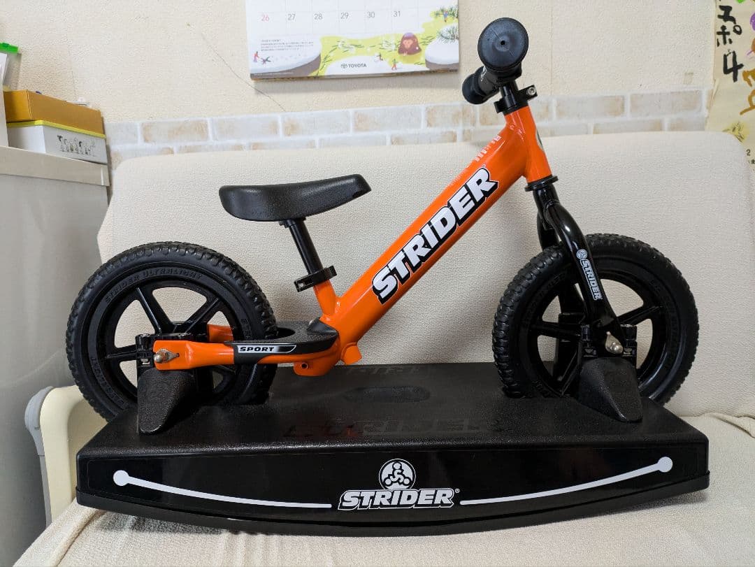 STRIDER スポーツ バランスバイク オレンジ(破損あり説明を読んで下さい)