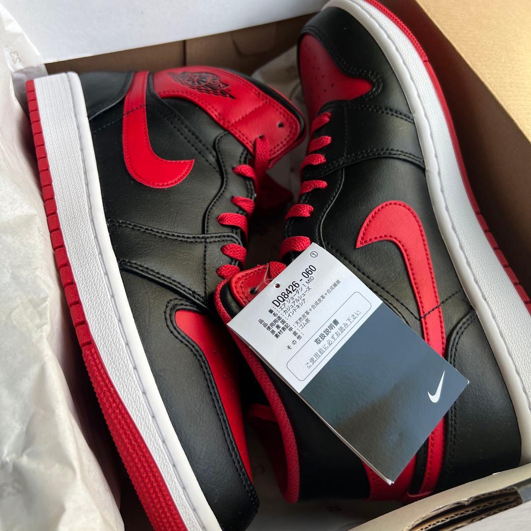 最終値下げ！ナイキ エアジョーダン 1 ミッド ブレッドブラックレッド