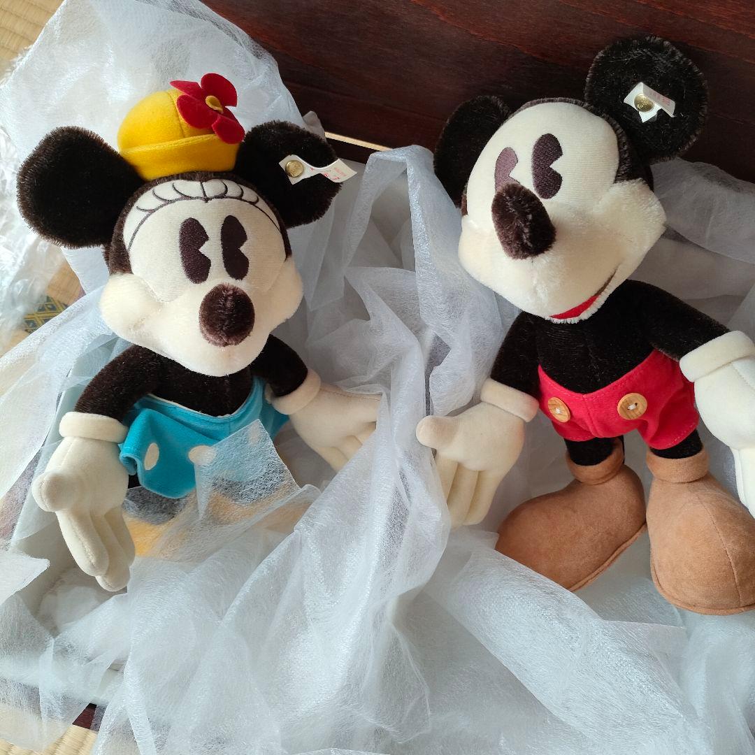 ディズニー　70周年記念　シュタイフ　ミッキー　ミニー　未使用　シリアル未開封