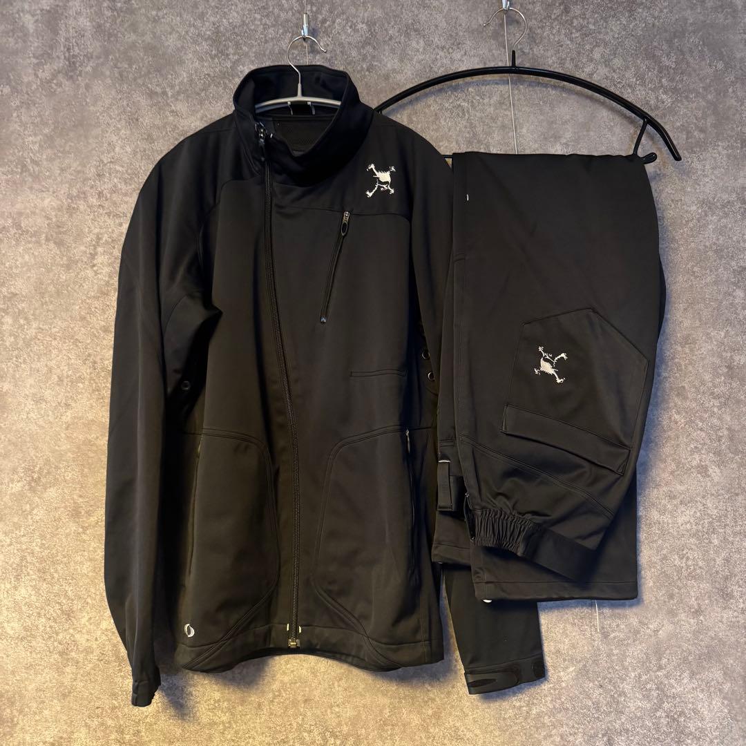 しんさん様　OAKLEY　ゴルフウェア上下　スカル　ロゴ　フルジップ　ブラック