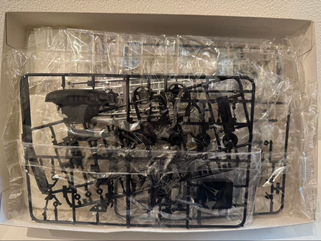 CENTURY VG45 1/18 プラモデル