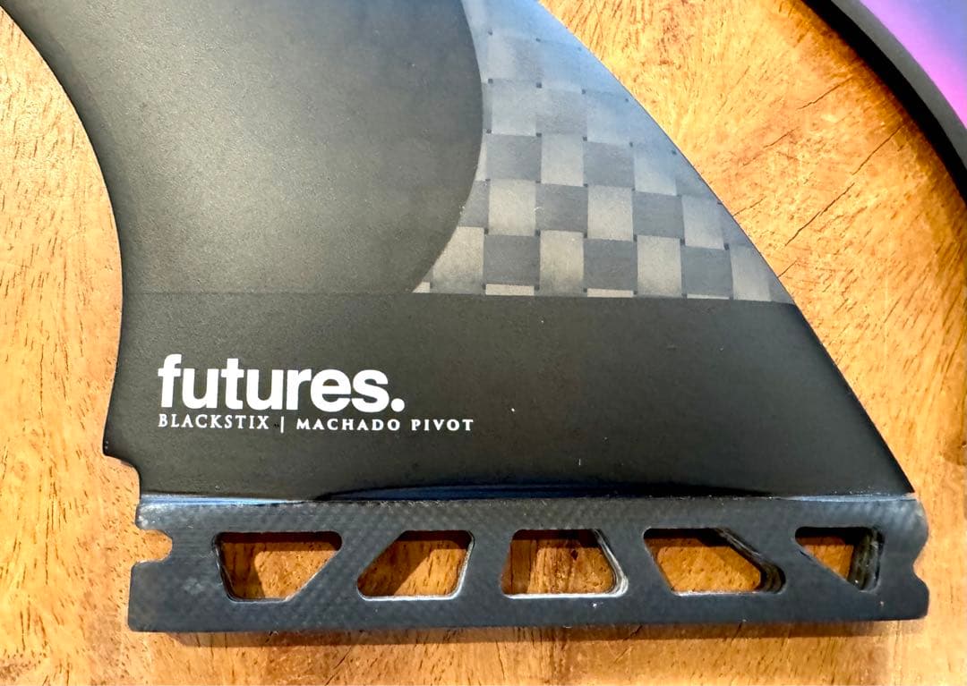 新品未使用 トライフィン futures Machado PIVOT