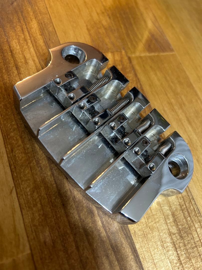 HIP SHOT ヒップショッ　Bass Bridge