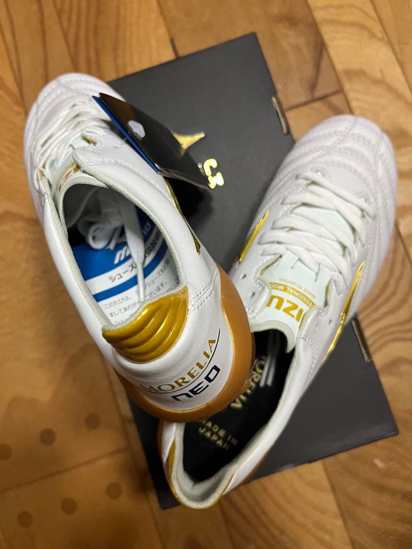 新品　超激レア　限定カラー　ミズノ　モレリア ネオ2 JAPAN 25cm