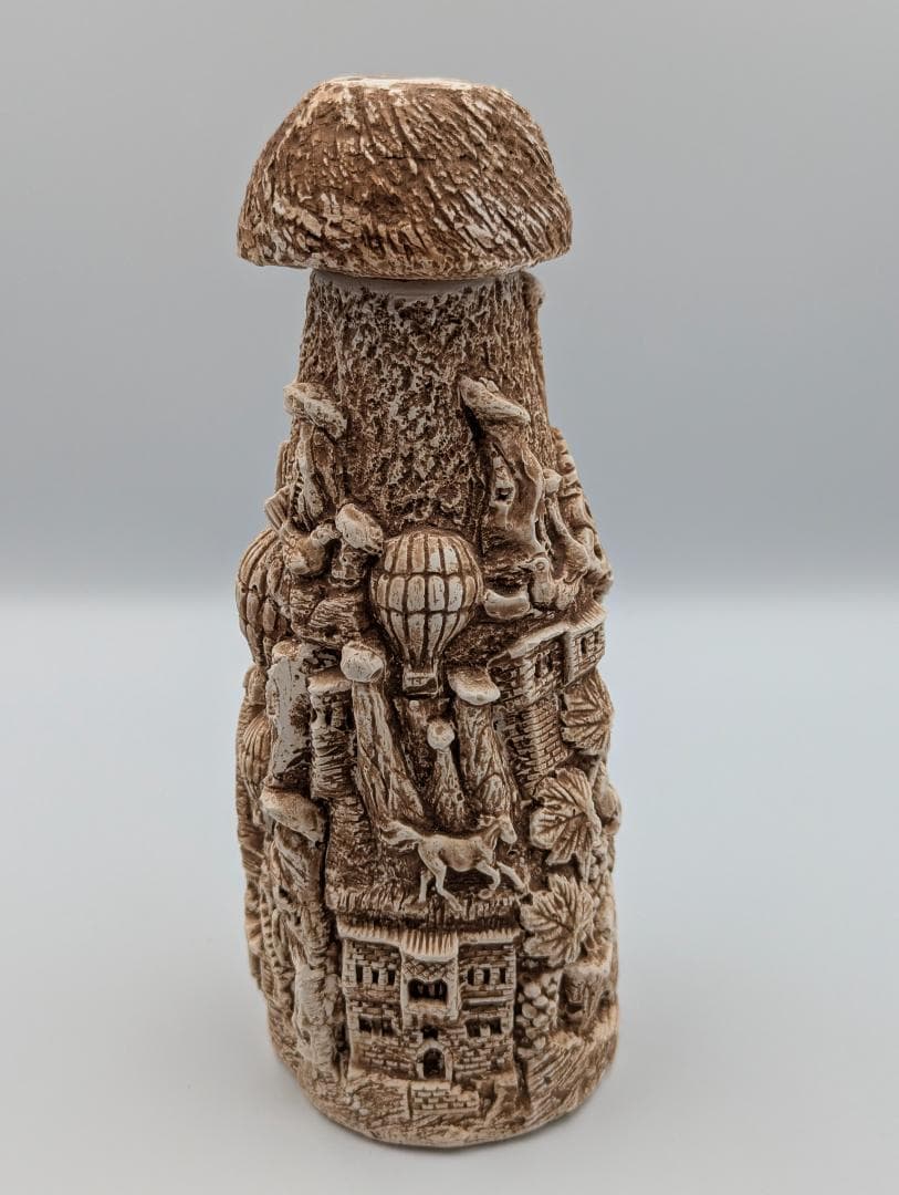 トルコ世界遺産カッパドキア彫刻ワイン中味入り未開封高さ20cm直径8cm