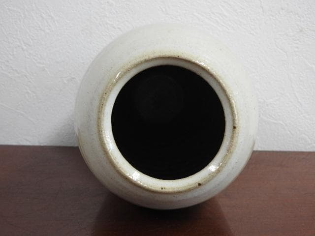 坂倉新兵衛　萩焼花瓶　M８１４