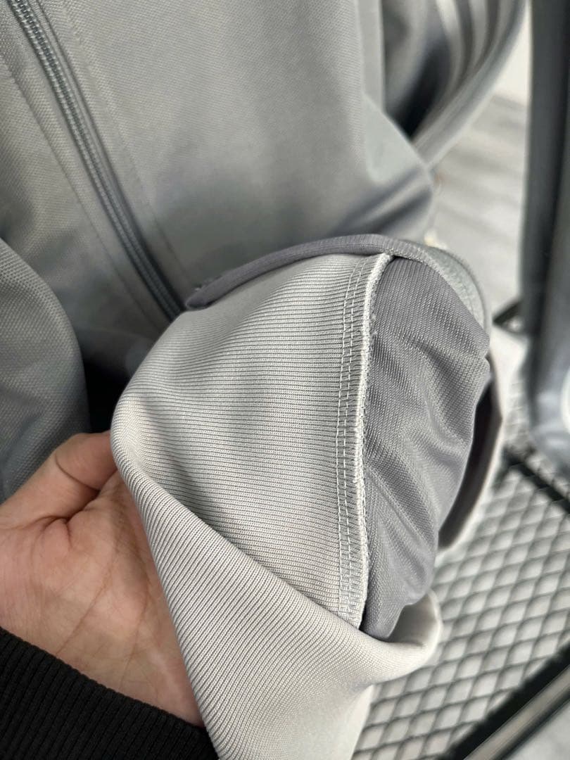 adidas グレー ジャージ上下セット