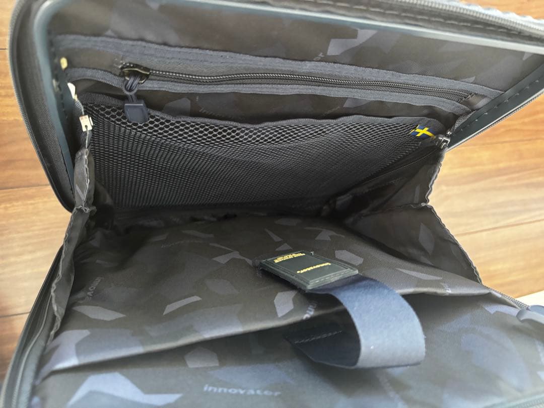 ピラ⭐︎イノベーターINV50 38L小型キャリーケース　スーツケース