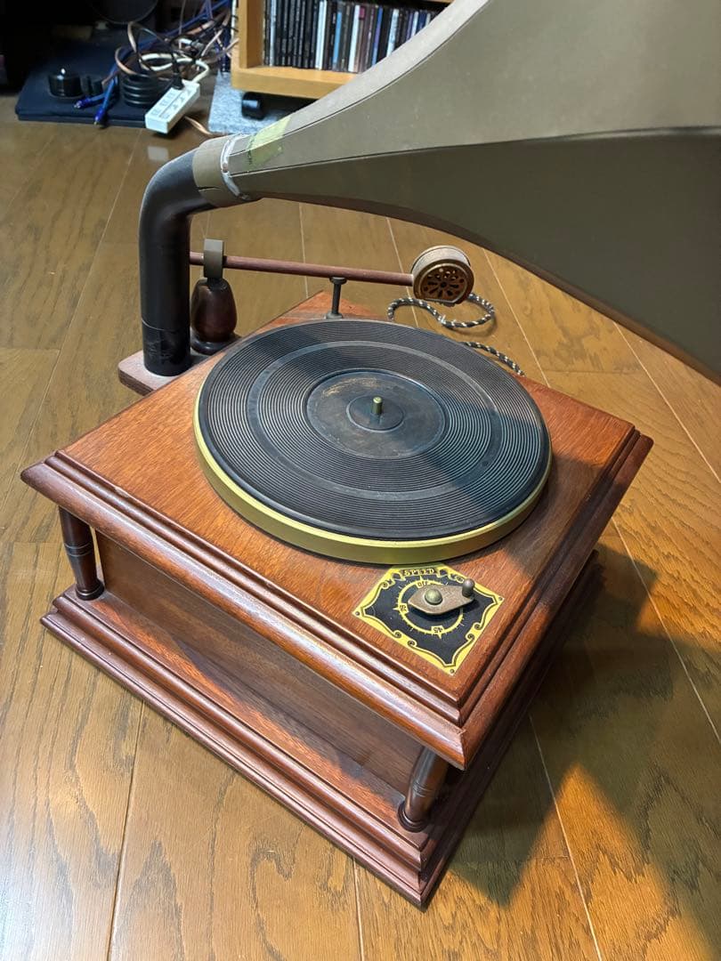 S*n様 蓄音機 アンティーク グラモフォン 木製 大型ホーン 針無し