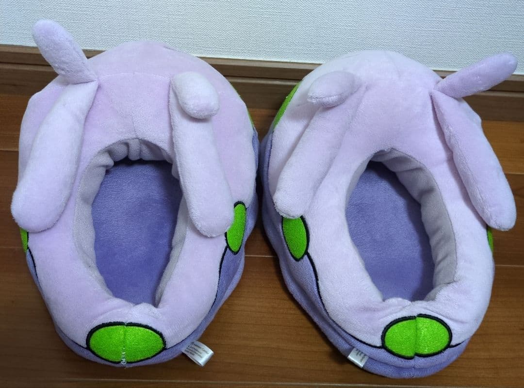 ヌメラ スリッパ ルームシューズ　ポケモンセンター　プレミア　希少品