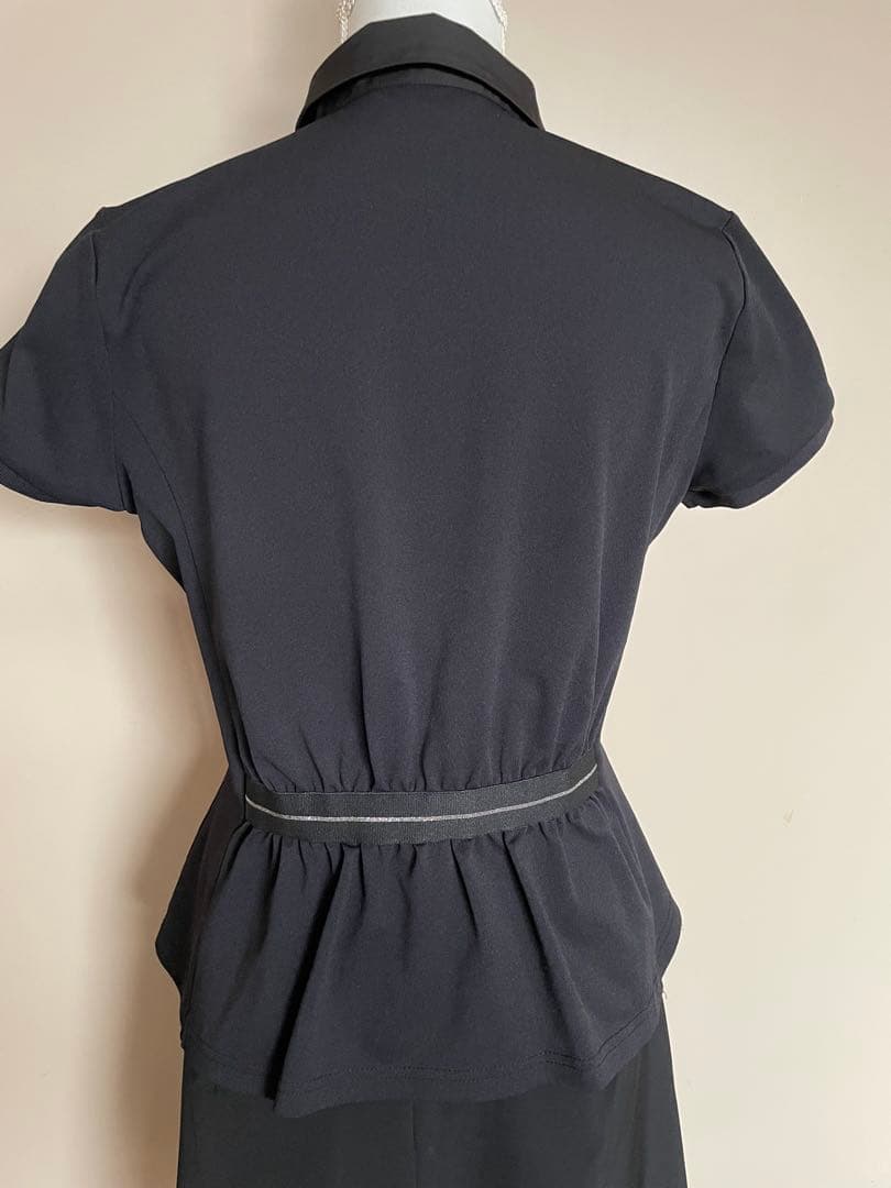 【美品】LANVIN SPORT ベージュと黒のポロシャツ ペプラムシャツ