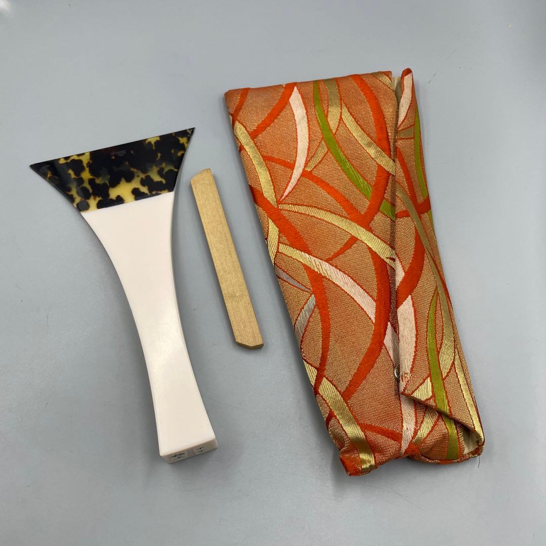 239ヴィンテージ 天然素材　三味線バチ　重さ約106g