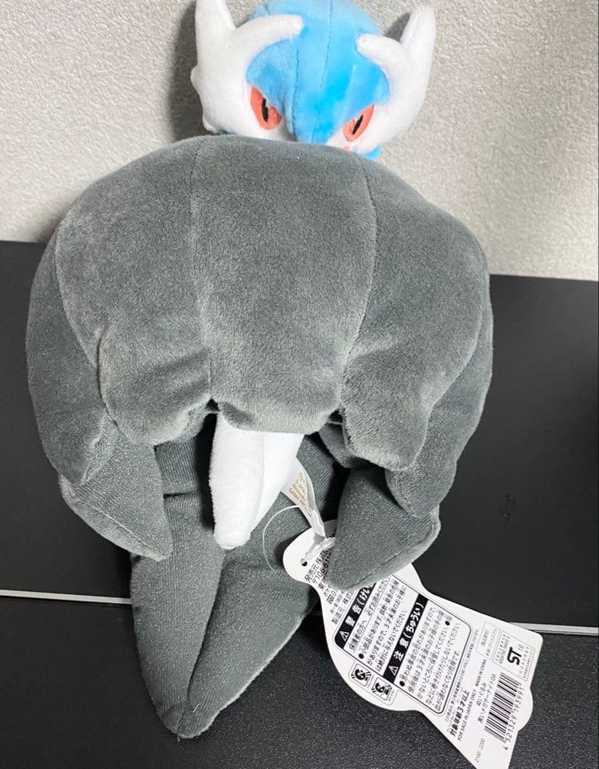 ポケモンセンター　ぬいぐるみ　黒いメガサーナイト　色違い　希少