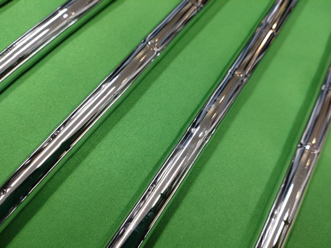 テーラーメイドSIMMAX アイアン 5〜PW　KBS MAX85 R