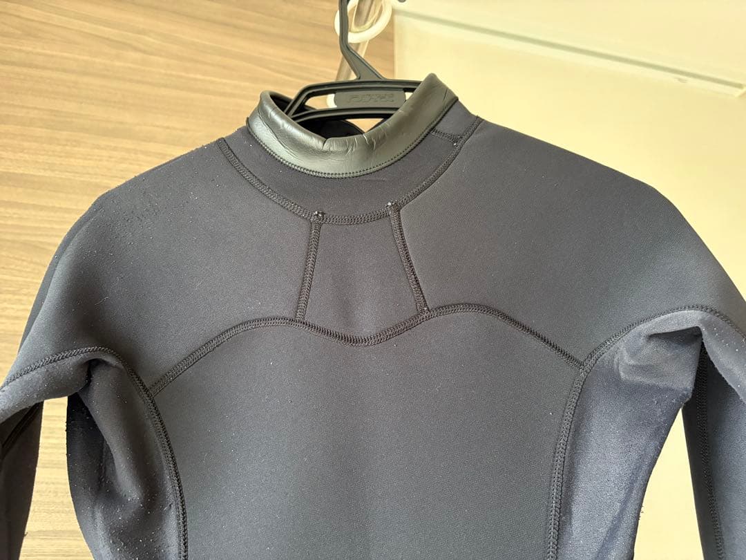 【本日限定お値下げ】【美品】2ミリ★Aqua Marina フルウェットスーツ