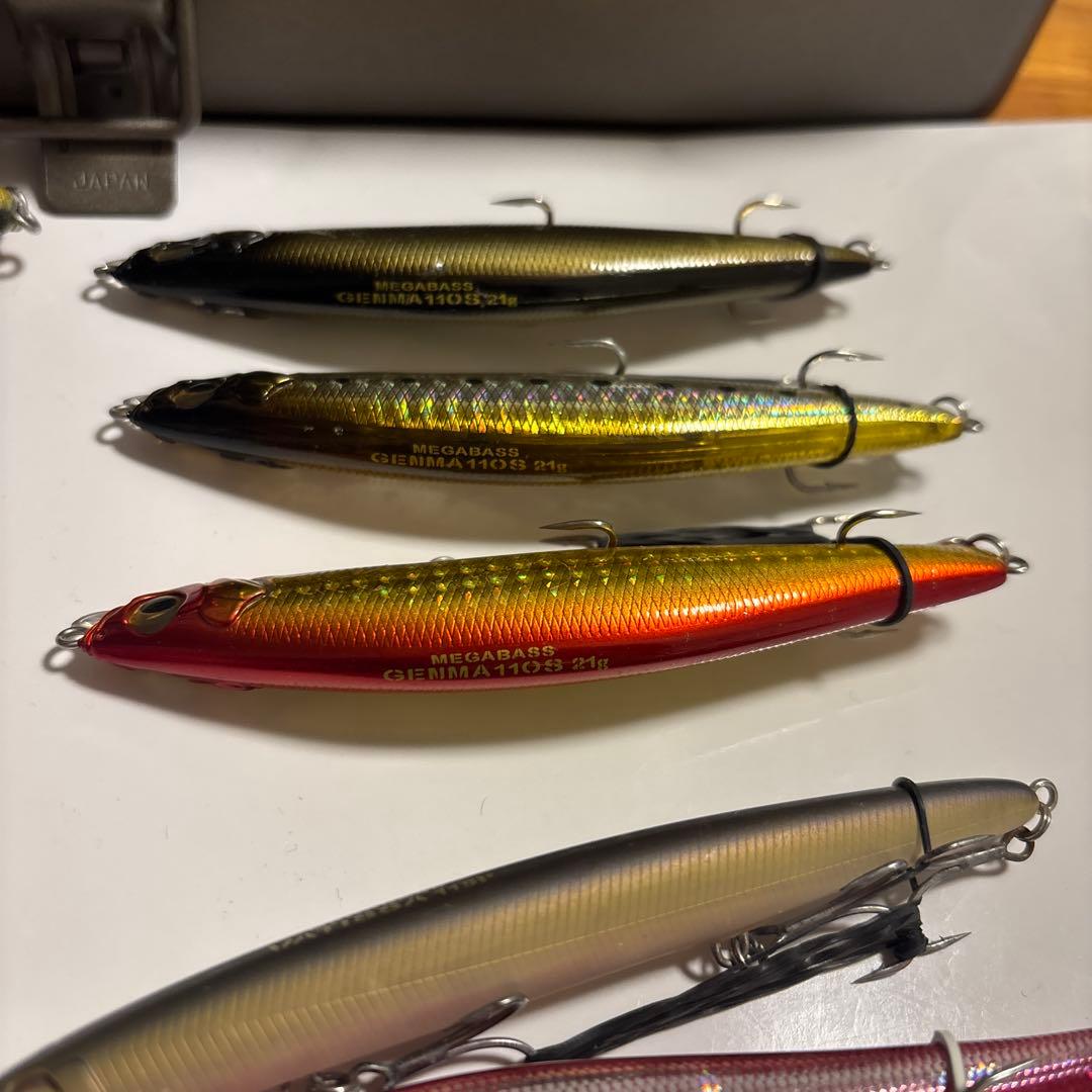 G*G様 メガバスルアーセット　カゲロウ　ゲンマ　バティッサ　ハダラトラップ　ワ