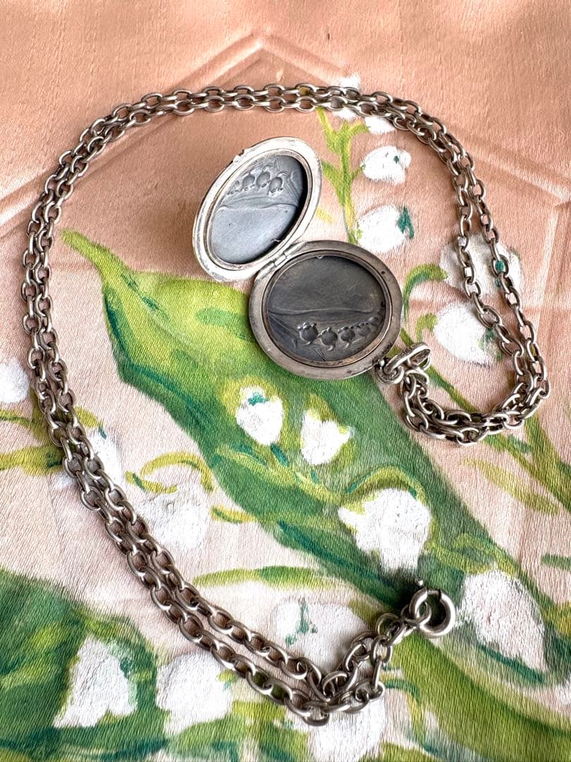 ♡フランスアンティーク　鈴蘭　ミュゲ　シルバー　銀　ロケットペンダント　19世紀