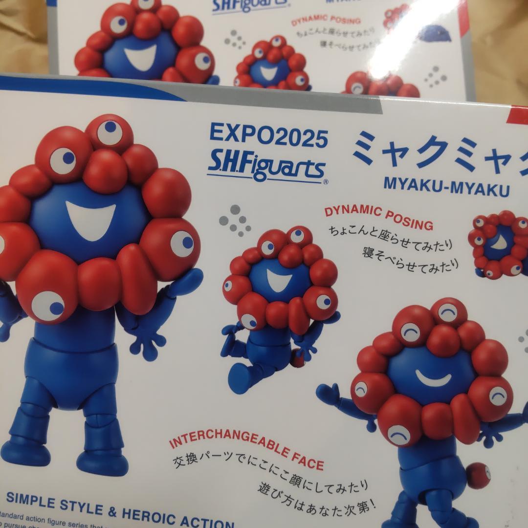 ミャクミャクフィギュアーツ　関西万博S.H.Figuarts　２個セットです✿