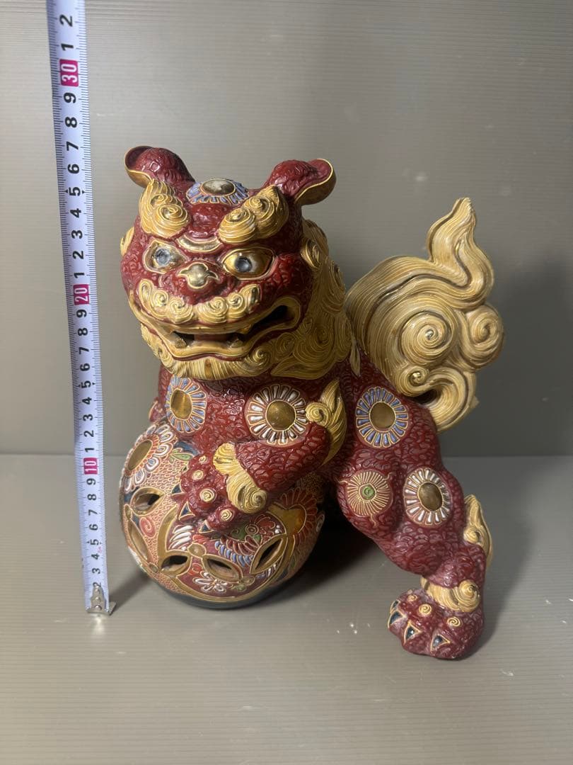 2576 九谷焼 玉乗り獅子 狛犬 シーサー 置物 開運 魔除け 縁起物 骨董品