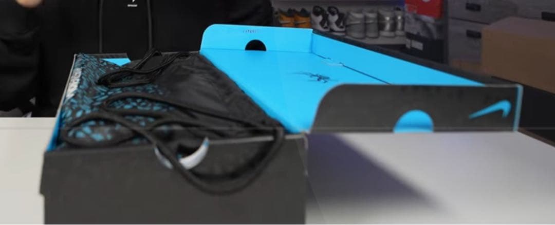 ハイパーヴェノム ファントム RGN SE FG 27.0cm