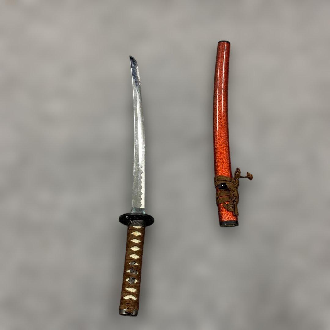 未開刃，模造刀、白鞘 刀 剣 長尺模造刀 模擬刀 劇亀甲模様の反り刀 赤い鞘付き