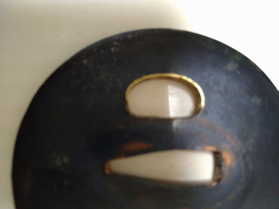 名刀に付随赤銅献上金覆輪鍔