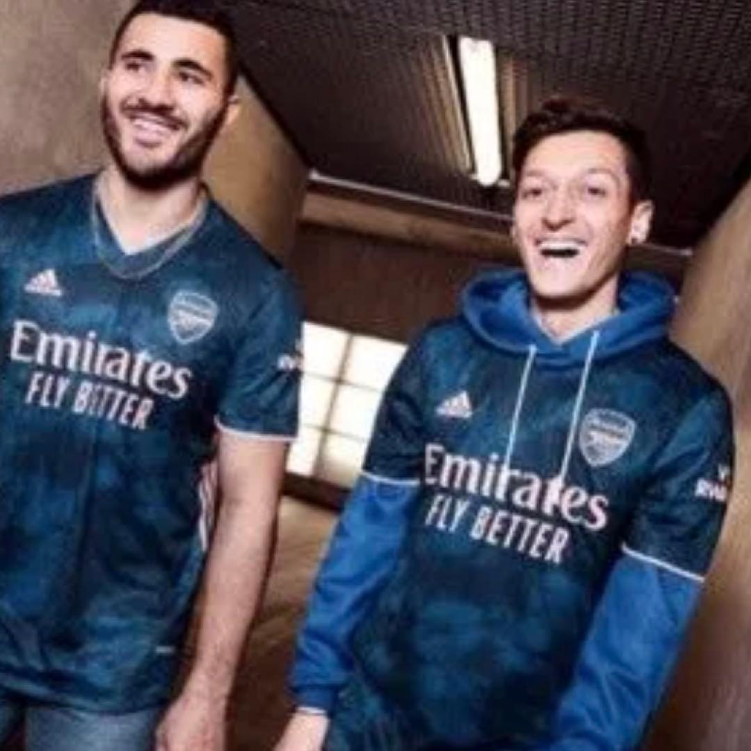 【美品】アーセナル エジル 20/21 プレミアユニフォーム Lサイズ