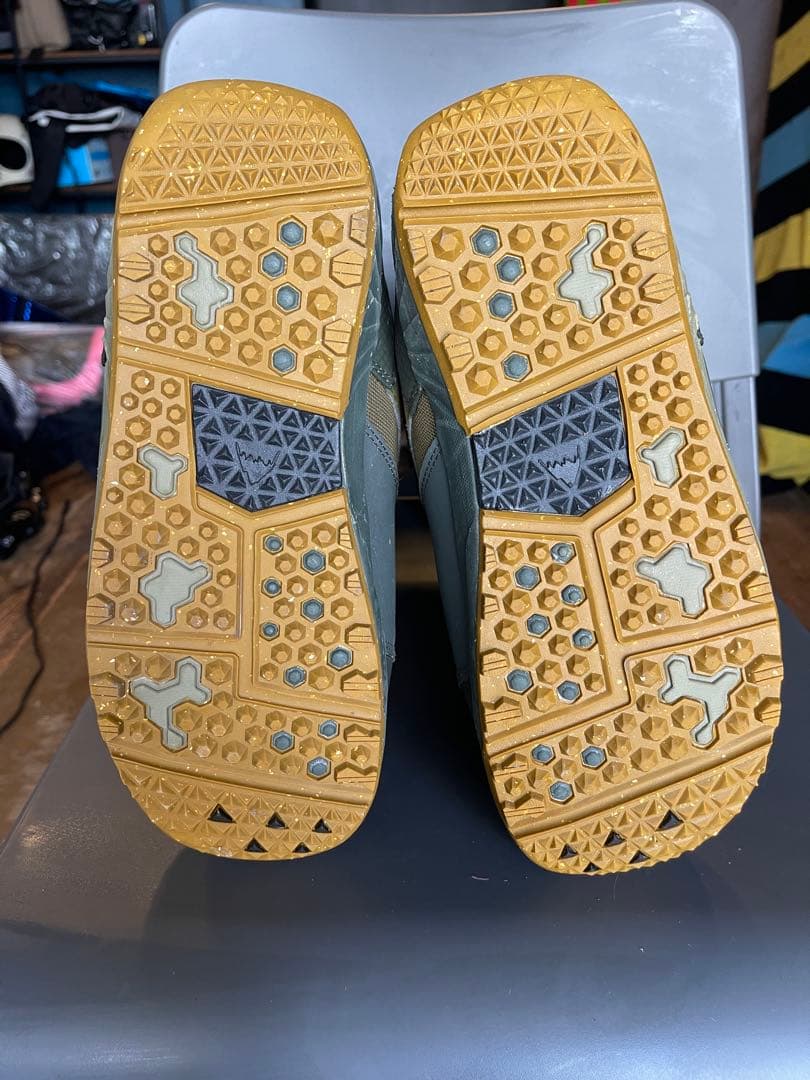 バートン　ION スノーボードブーツ 男性用 グレー/オリーブ