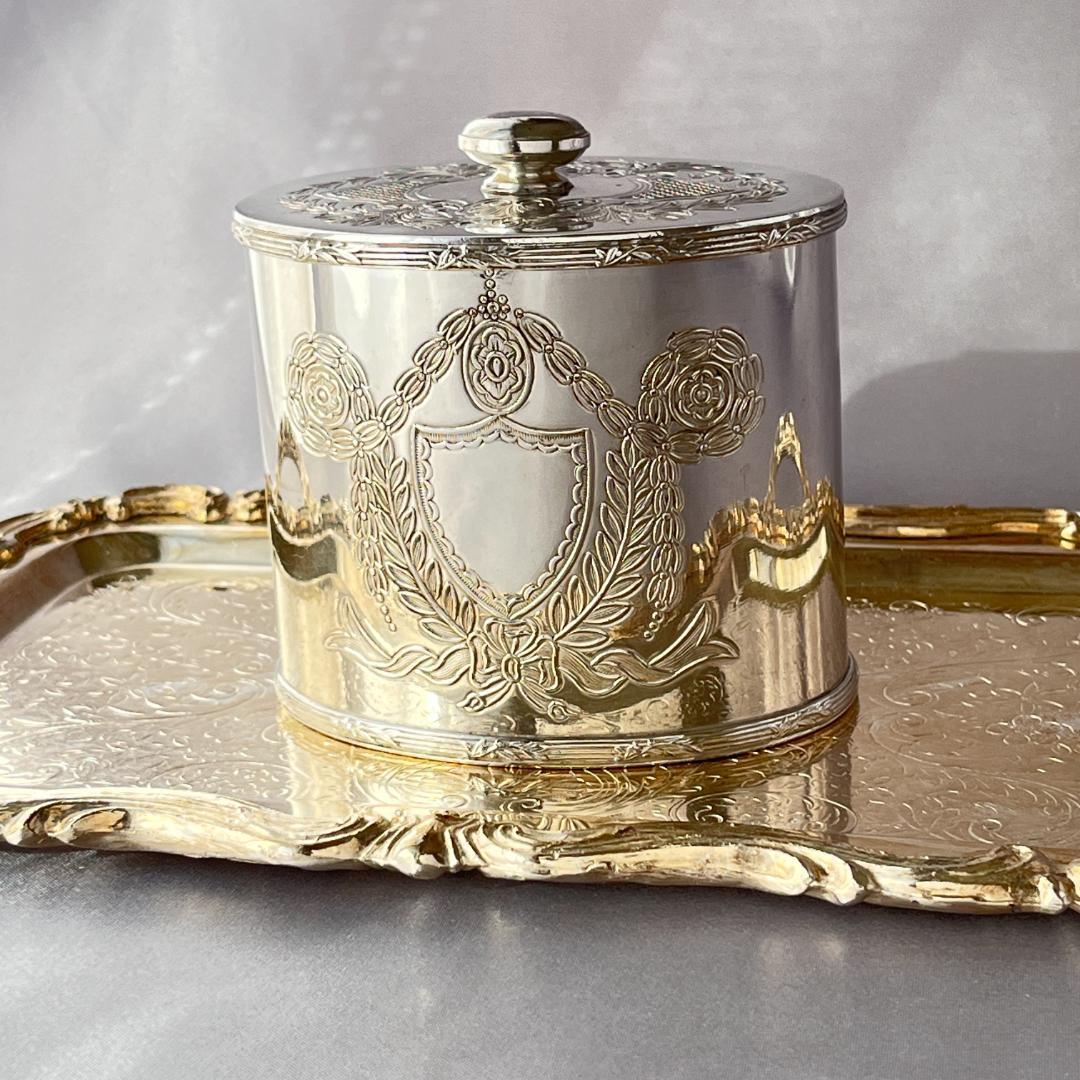 【Barker Ellis】美しいチェイシングのティーキャディー