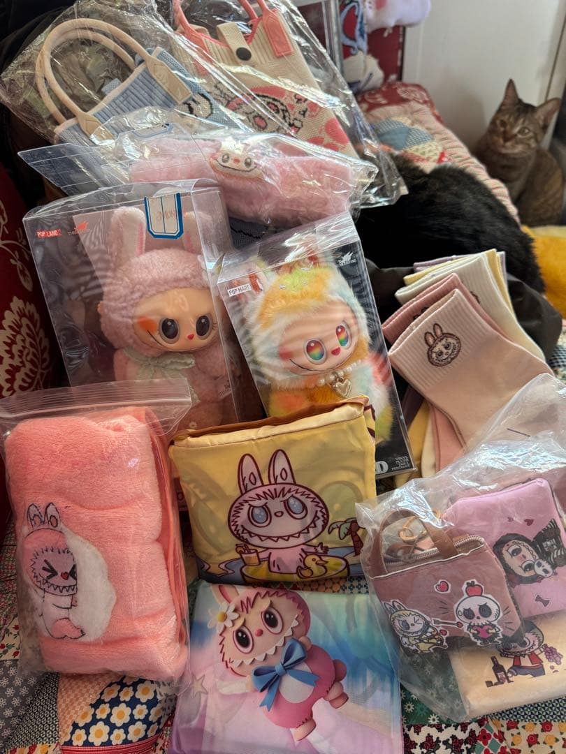 LABUBU ぬいぐるみキーホルダー等 雑貨 まとめ売り