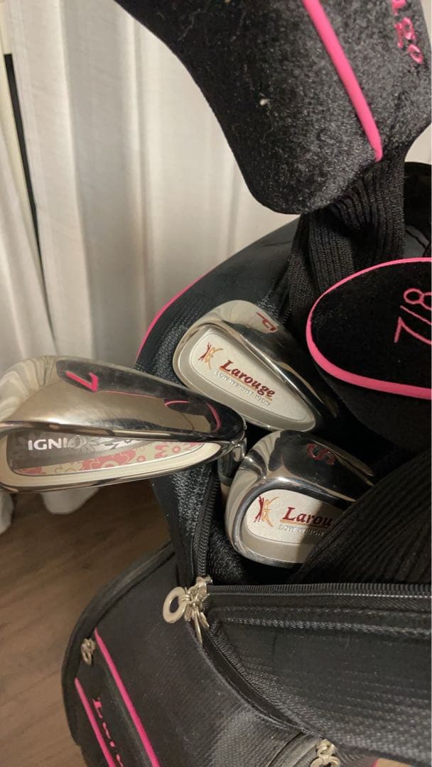 Larouge ゴルフバッグ・アイアンセット付き