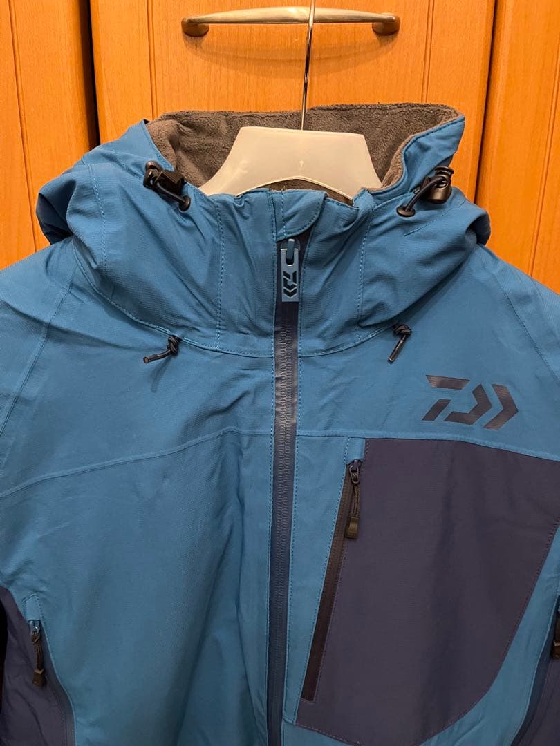 ダイワDW-3107レインマックスハイパーストレッチ ウィンタースーツ上下セット