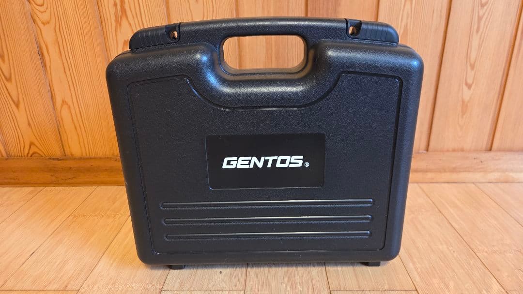 【美品】GENTOS ハイパワー LEDフラッシュライト UT-618R