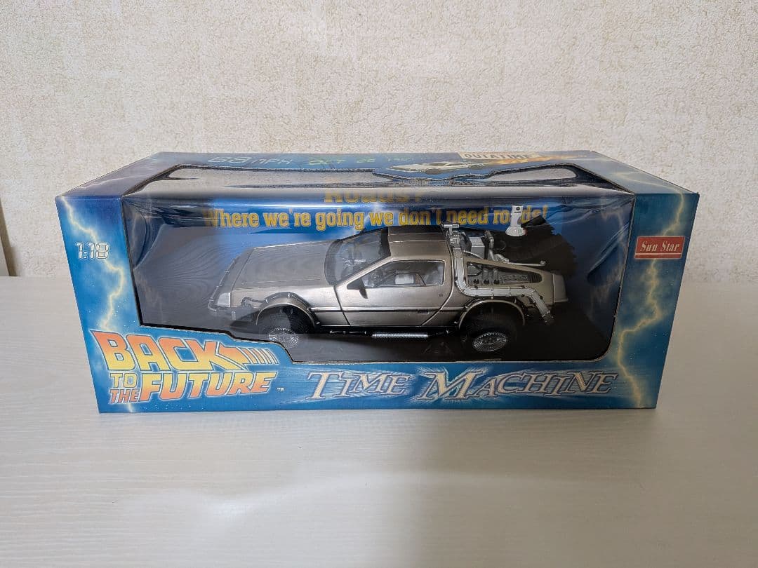 Sun Star 1/18 BACK TO THE FUTURE デロリアン