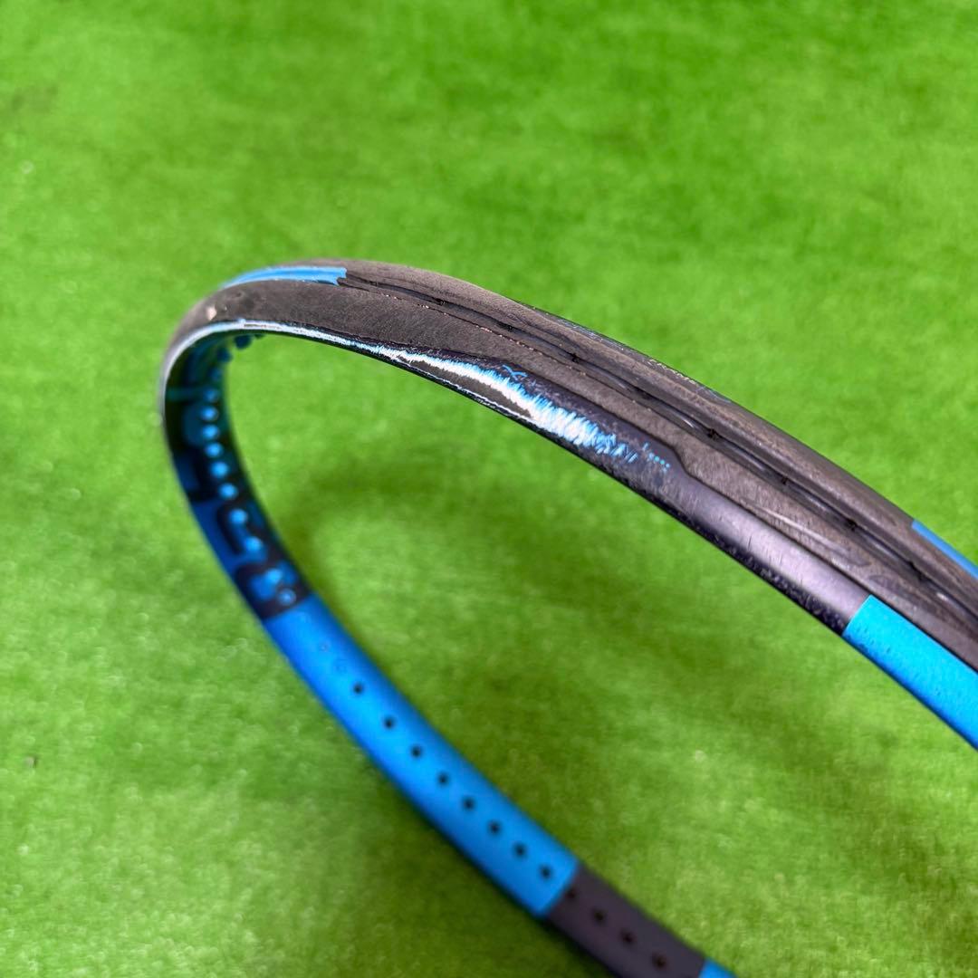 バボラ PURE DRIVE ピュアドライブ G2 硬式テニスラケット　ガット無