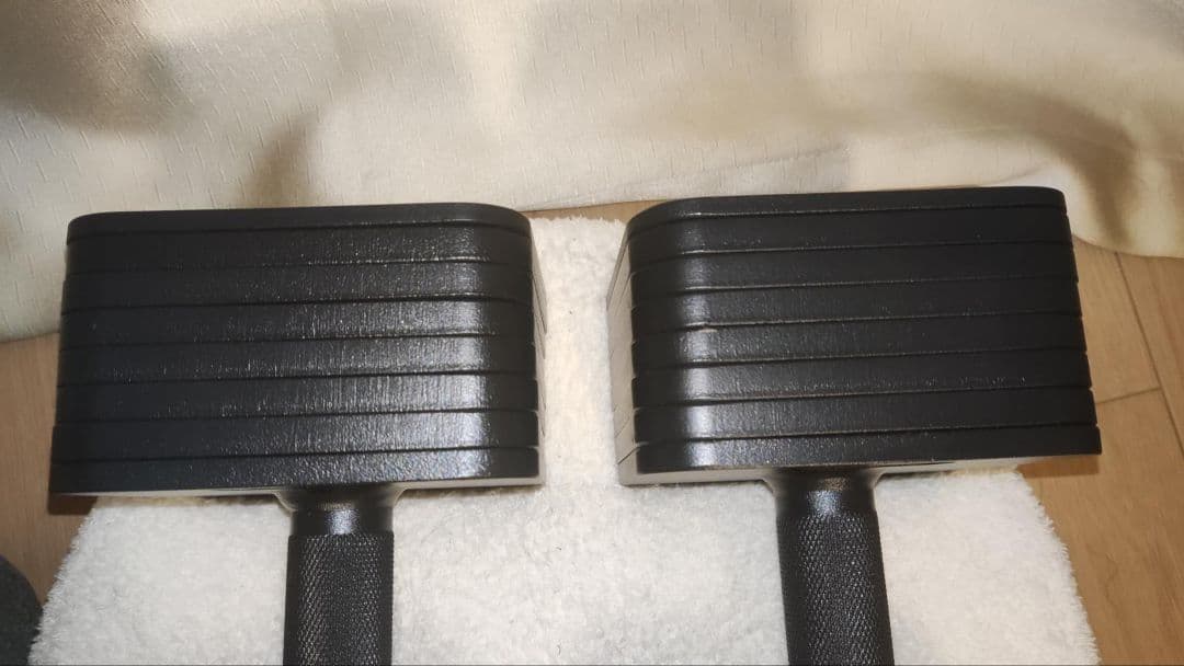 可変式ダンベル1KG刻み 15段階調整16kg×2(MINI版)セット