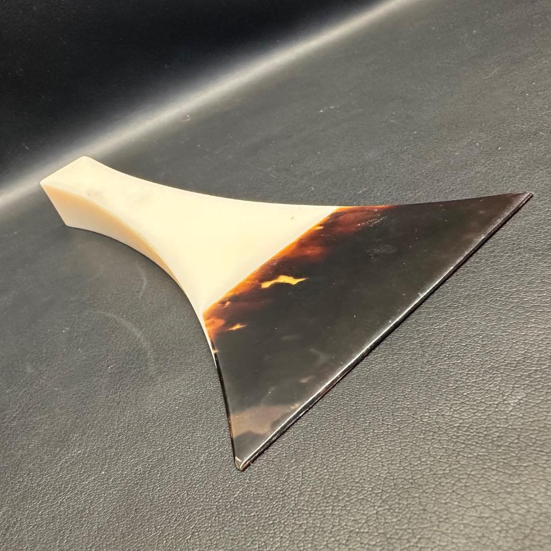 ♡Nc右1009 三味線 撥 バチ べっ甲 刺繍 バチケース付き 2点まとめ