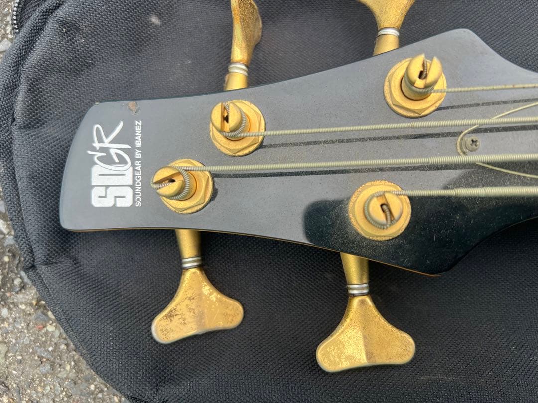 Ibanez Soundgearベース