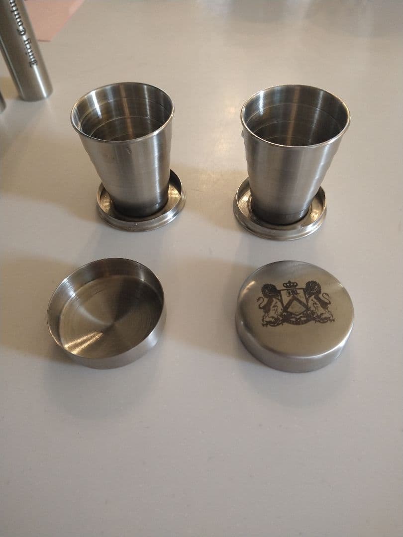 ★値下げしました★　ミニバーフラスコセット　ベルベットケース