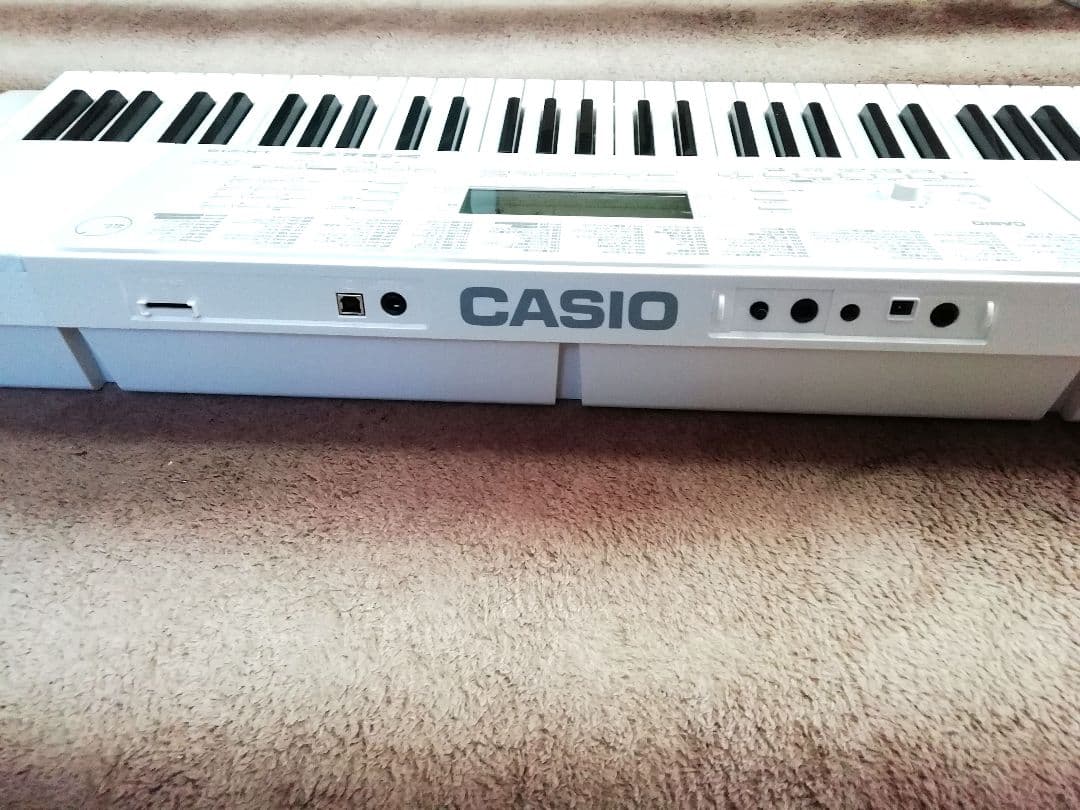 カシオトーンLK-218 型　ACアダプター付　動作確認済