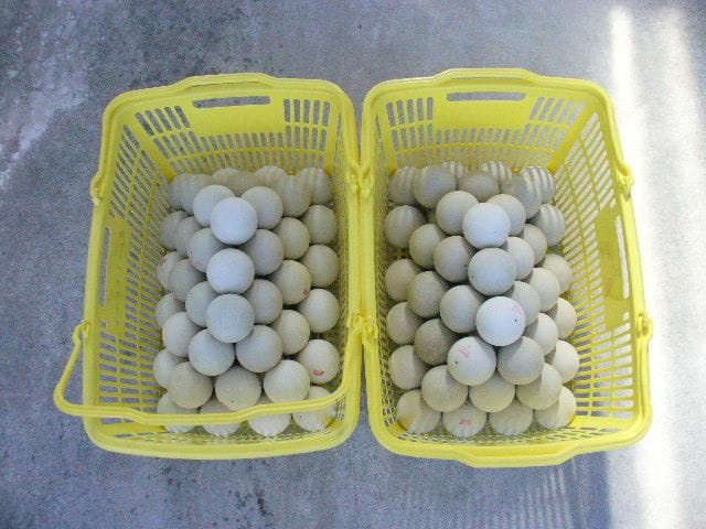 ソフトテニスボール　中古品　１００球　　新品　４球