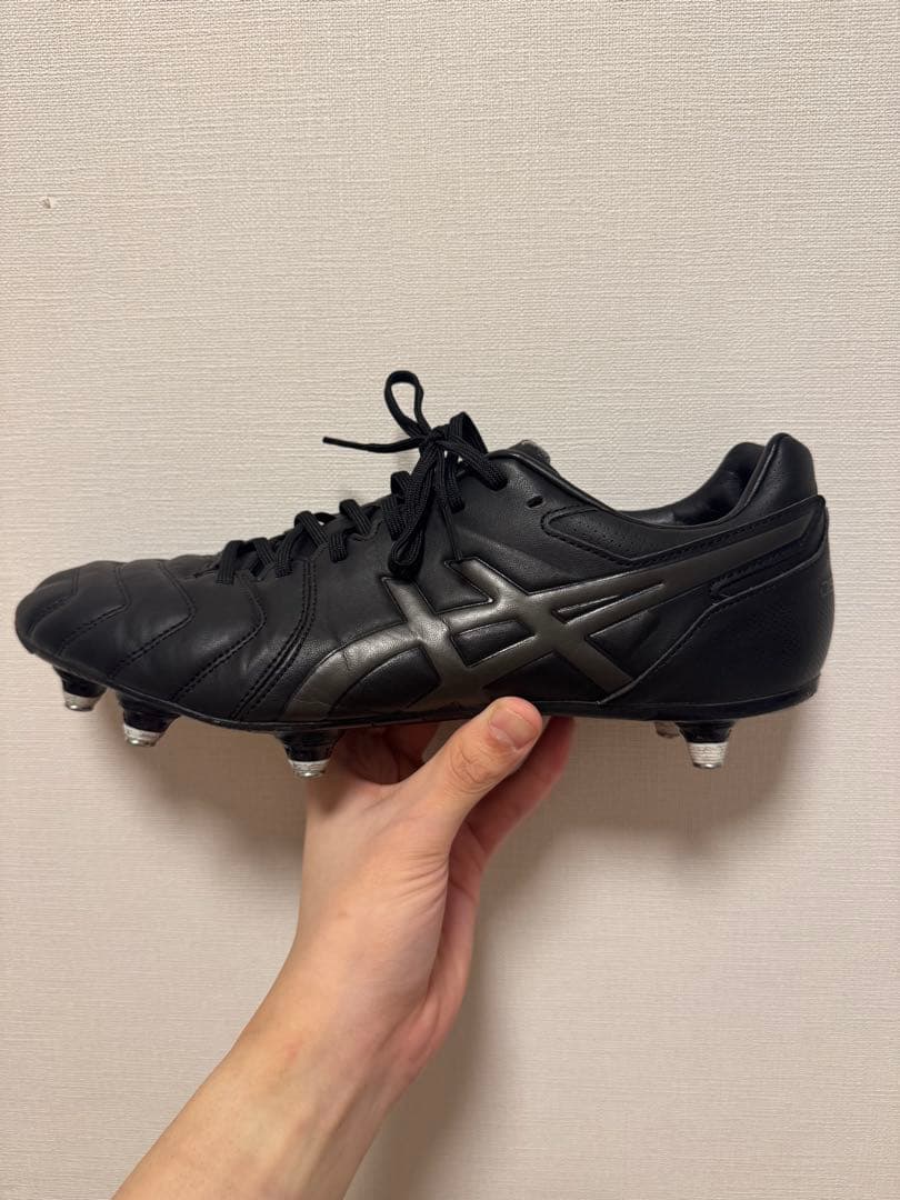 ASICS ブラック スパイクシューズ