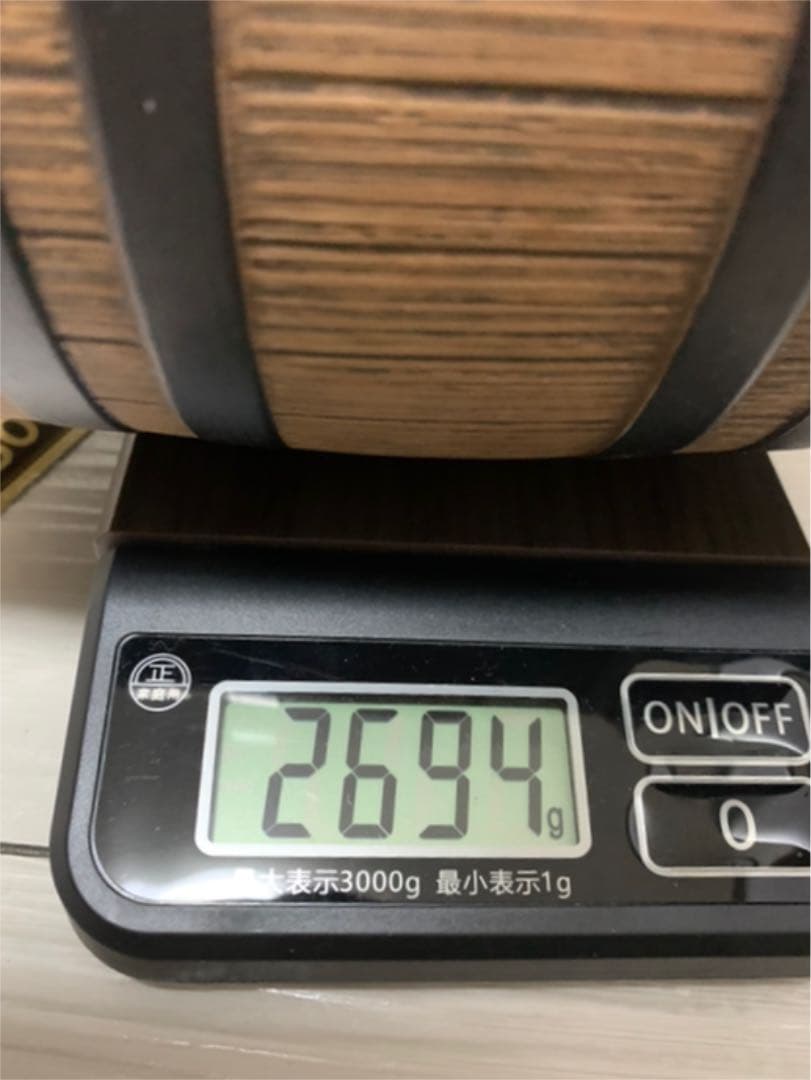 サントリー ウイスキー ローヤル【樽】ウイスキー特級〈従価〉おまけ付き