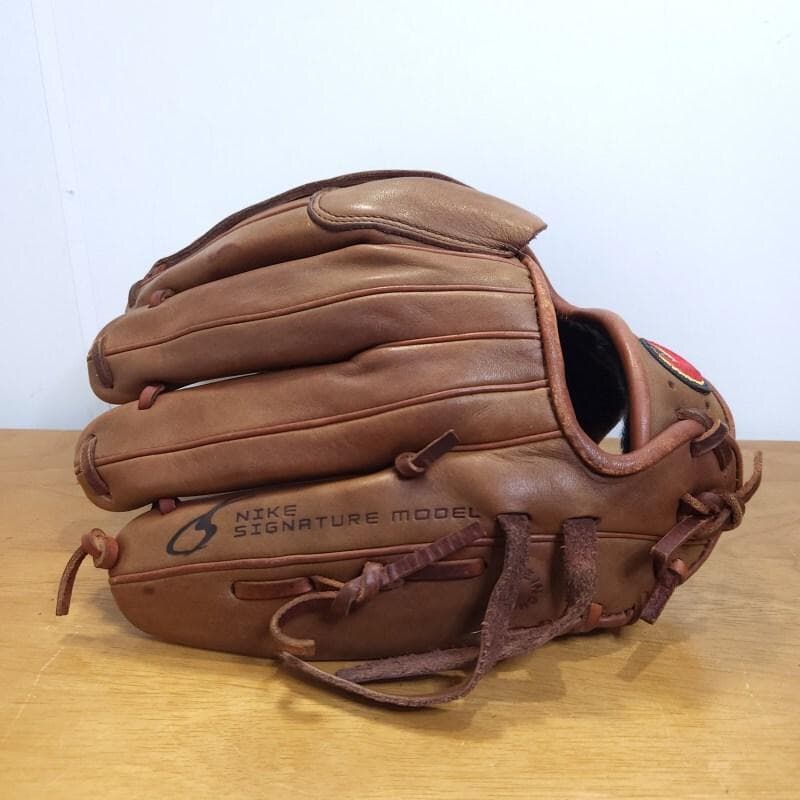 NIKE ナイキ 松坂大輔モデル 廃盤 激レア 投手用 軟式グローブ