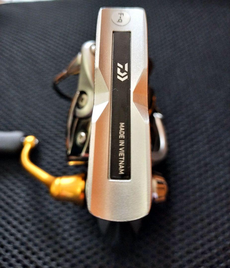 【新品未使用】ダイワ 21フリームスFC LT2000S 2BBノブ アジング